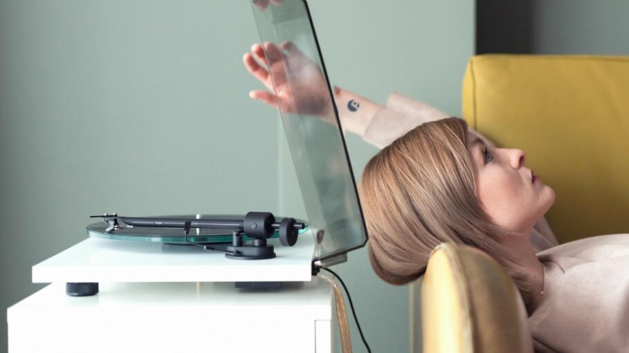 Pro-Ject T1 EVO: Affordable entry-level turntable 12 Pro-Ject T1 EVO
