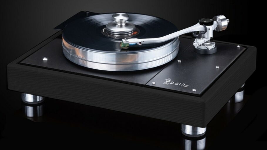VPI Model One: Innovative turntable boasting advanced motor drive 27 VPI launches Model One turntable