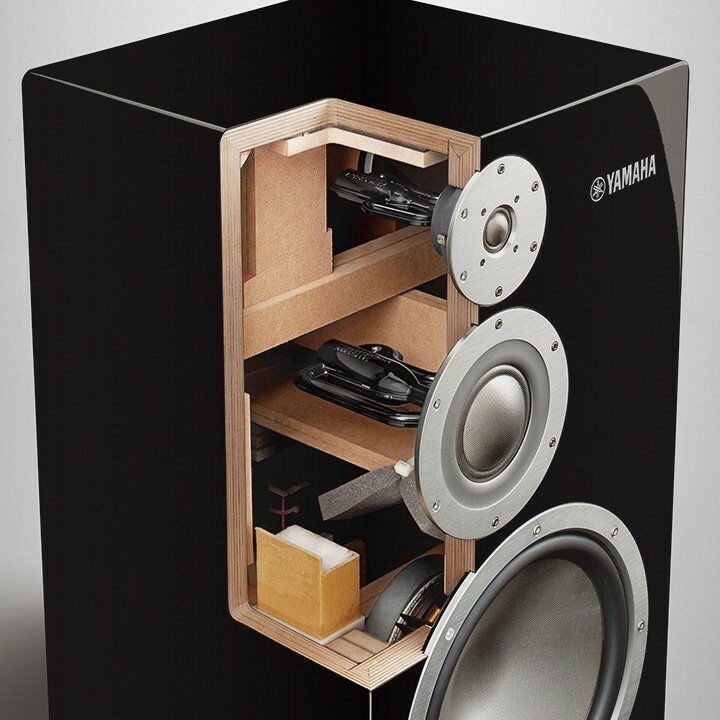 Yamaha NS-777: Uncompromising three-way floor-standing speakers
