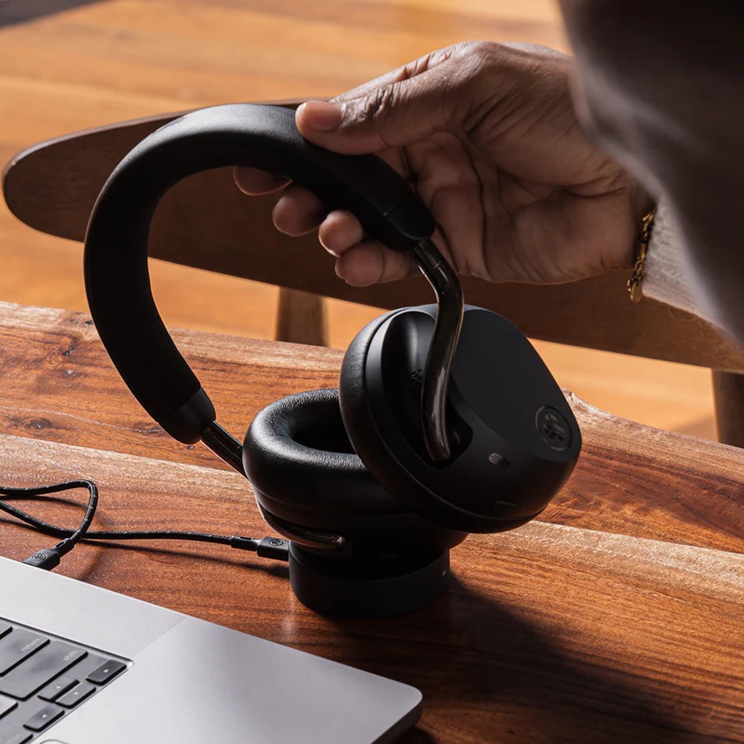 JLab Epic Lux Lab Edition: Sophisticated wireless headphones 12 20250111184430 2025 01