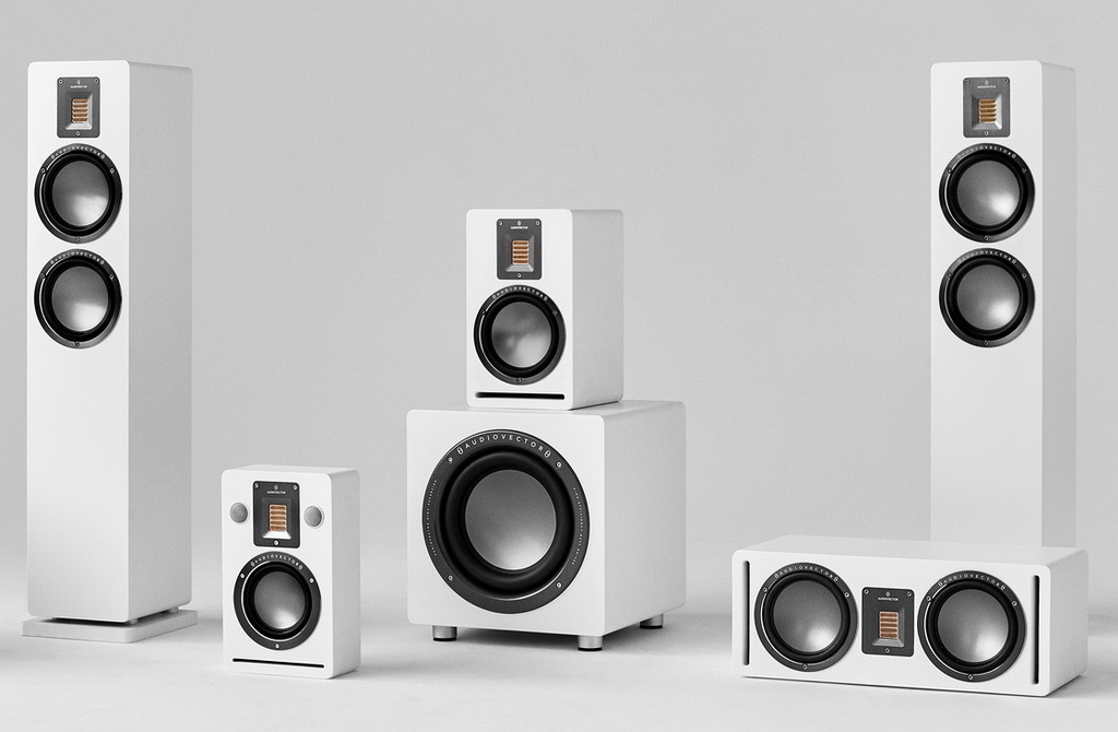 AUDIOVECTOR_QR-SUB_1920_04.jpg AUDIOVECTOR_QR-SUB_1920_04.jpg