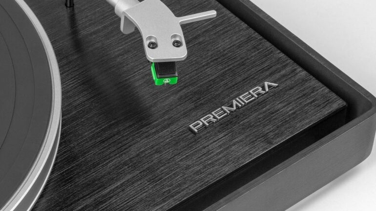 Premiera Alfa: A high-quality record player offered at a budget-friendly price 1 Premiera Alfa: A high-quality record player offered at a budget-friendly price