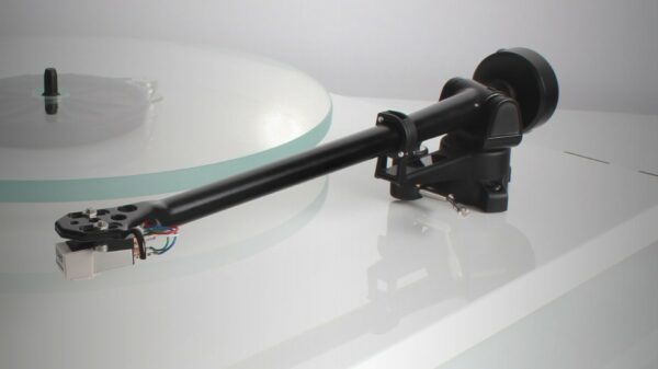 Tonearms for turntables