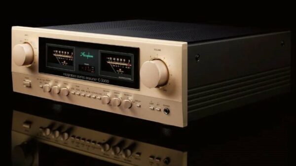Accuphase E-3000