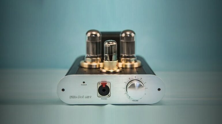Little Dot MK9: A Modern Take on Classic Tubes for Pure, Powerful Headphone Sound 1 Little Dot MK9 - Tube Headphone Amplifier