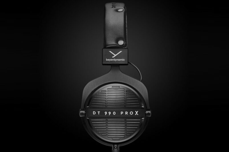 Beyerdynamic DT 990 PRO X: A Modern Studio Essential for Critical Listening 8 Beyerdynamic DT 990 PRO X: A Modern Studio Essential for Critical Listening