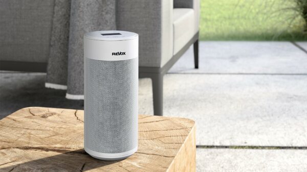 Revox Studiomaster A200: High-End Wireless Speaker with Multi-Room Support & 12-Hour Battery