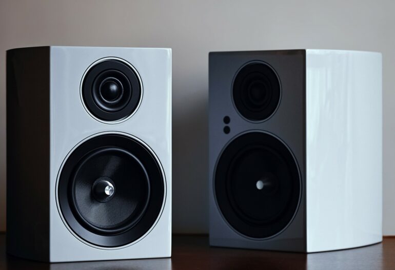From Denmark with Sound: Jamo C707PA MkII Active Two-Way Speakers 43 Modern Danish Audio: Jamo C707PA MkII Active Speakers in Five Stylish Colors