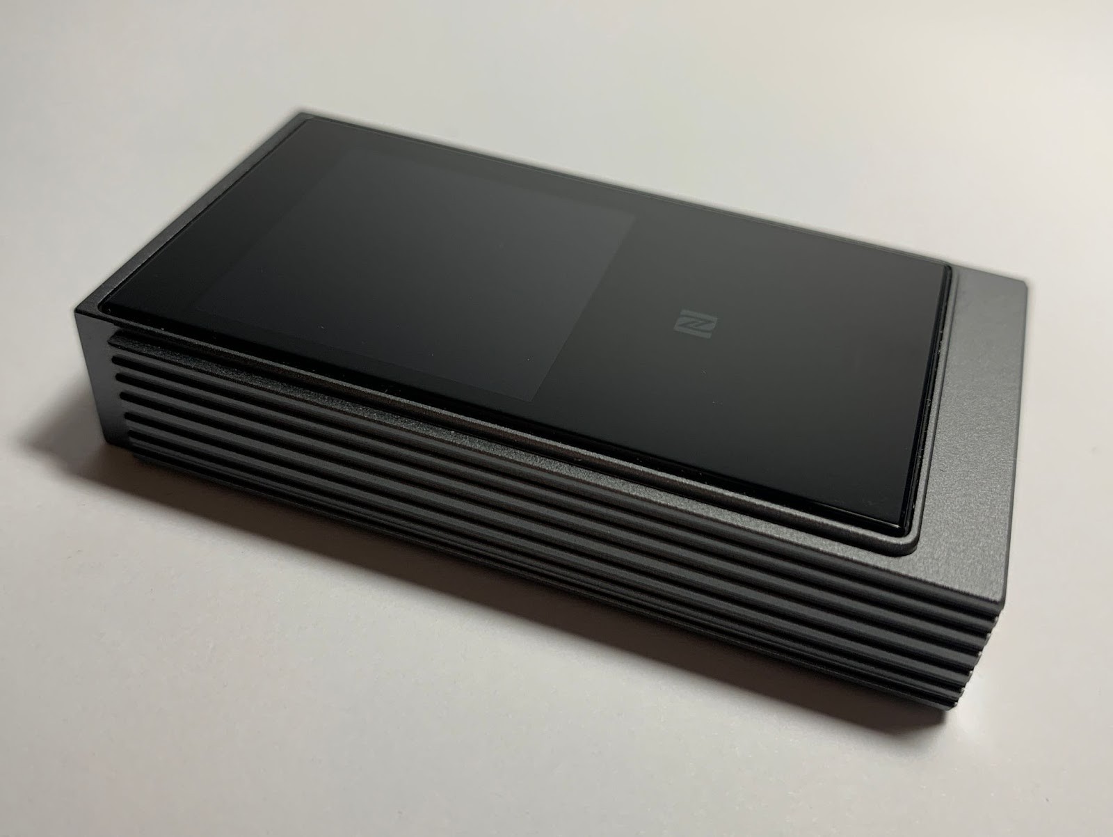 THe UP6 continues the design code of the Shanling UA6: it's also a dongle, but it's built on different chips and doesn't have a Bluetooth receiver. 