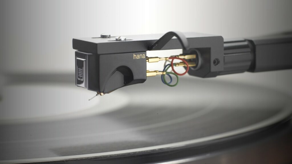 Best Turntable Upgrade? Five Vinyl Products Compared 6 Hana Umami Black: Flagship MC Element