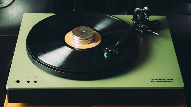 Cambridge Audio x Maharishi Alva ST Turntable & Melomania A100 Earbuds 30 pasted 16