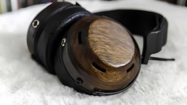 ZMF Ori 3.0 – full-size closed headphones with planar drivers