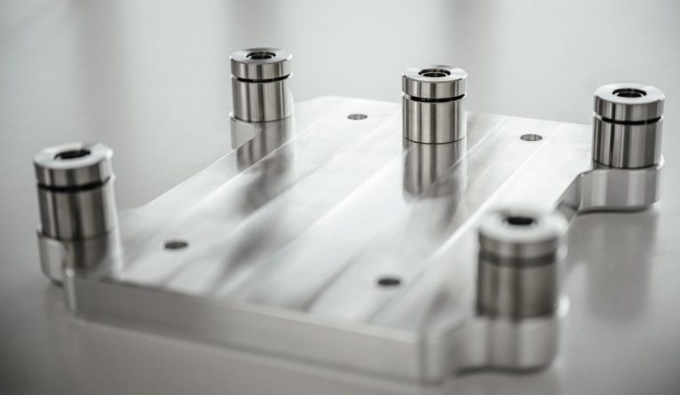 20251014094422 2025 10