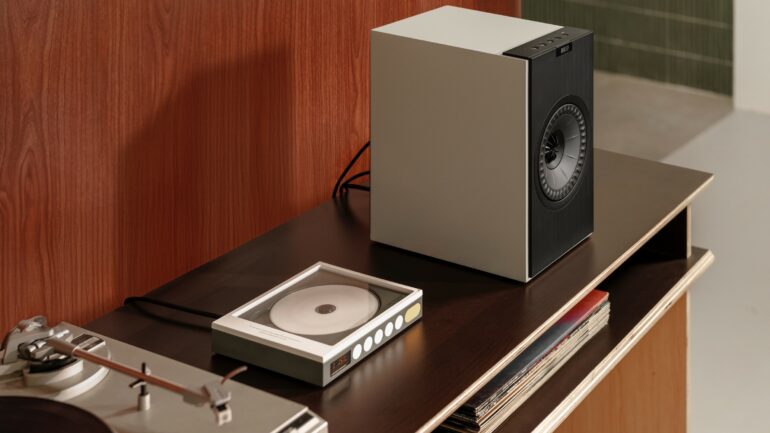 KEF Coda W: Active Wireless Speakers with Uni-Q Precision and aptX Lossless 46 KEF Coda W