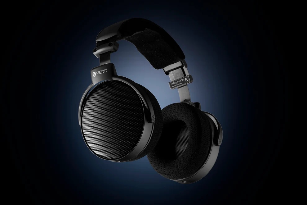 20251107082337 2025 11