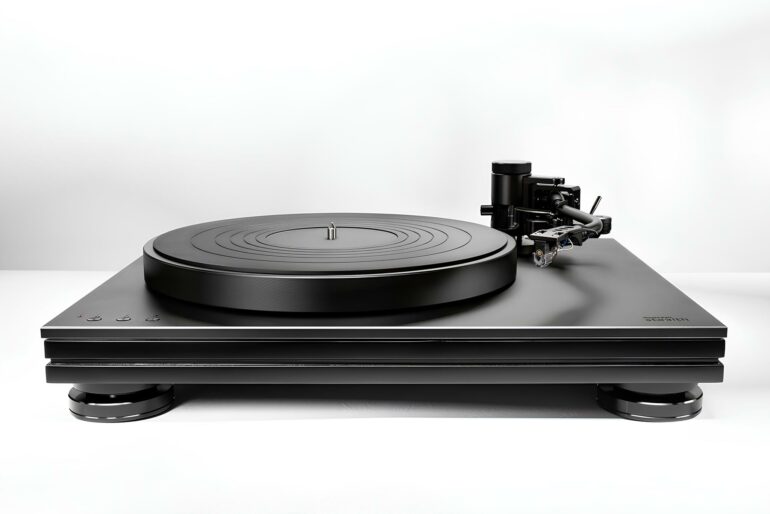 Music Hall Stealth: Audiophile-Grade Direct Drive Turntable Returns After 20 Years 2 Music Hall Stealth: Audiophile-Grade Direct Drive Turntable Returns After 20 Years
