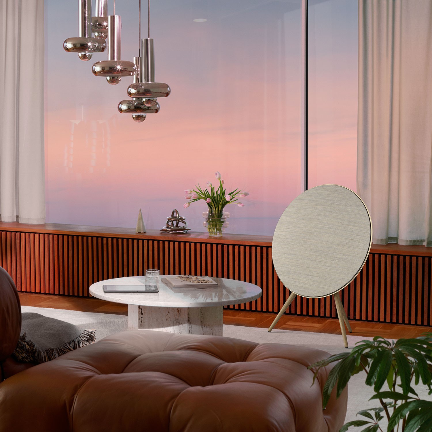 As the icing on the cake, you can pair two Beosound A9 5th Gen. in a true left/right stereo setup. 