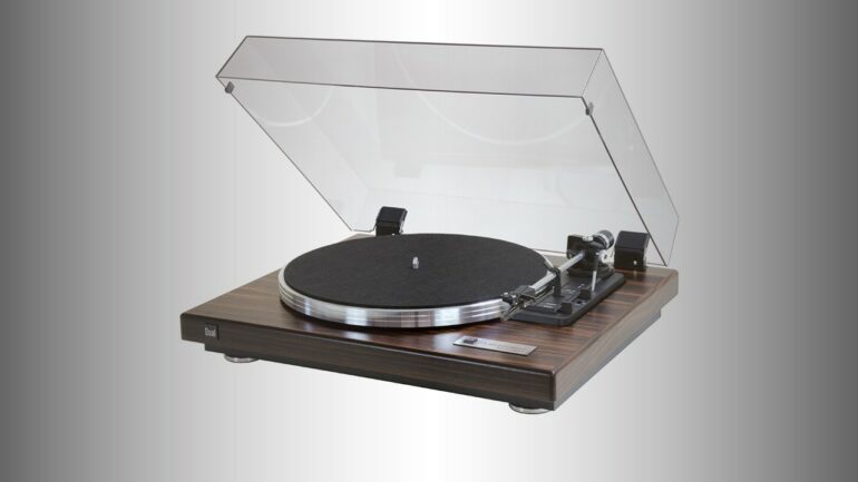 Dual CS 460: Classic Turntable Craftsmanship Elevated to Audiophile Performance 7 Dual’s CS 460 is a vintage-styled, fully automatic turntable with surprisingly high-end performance.