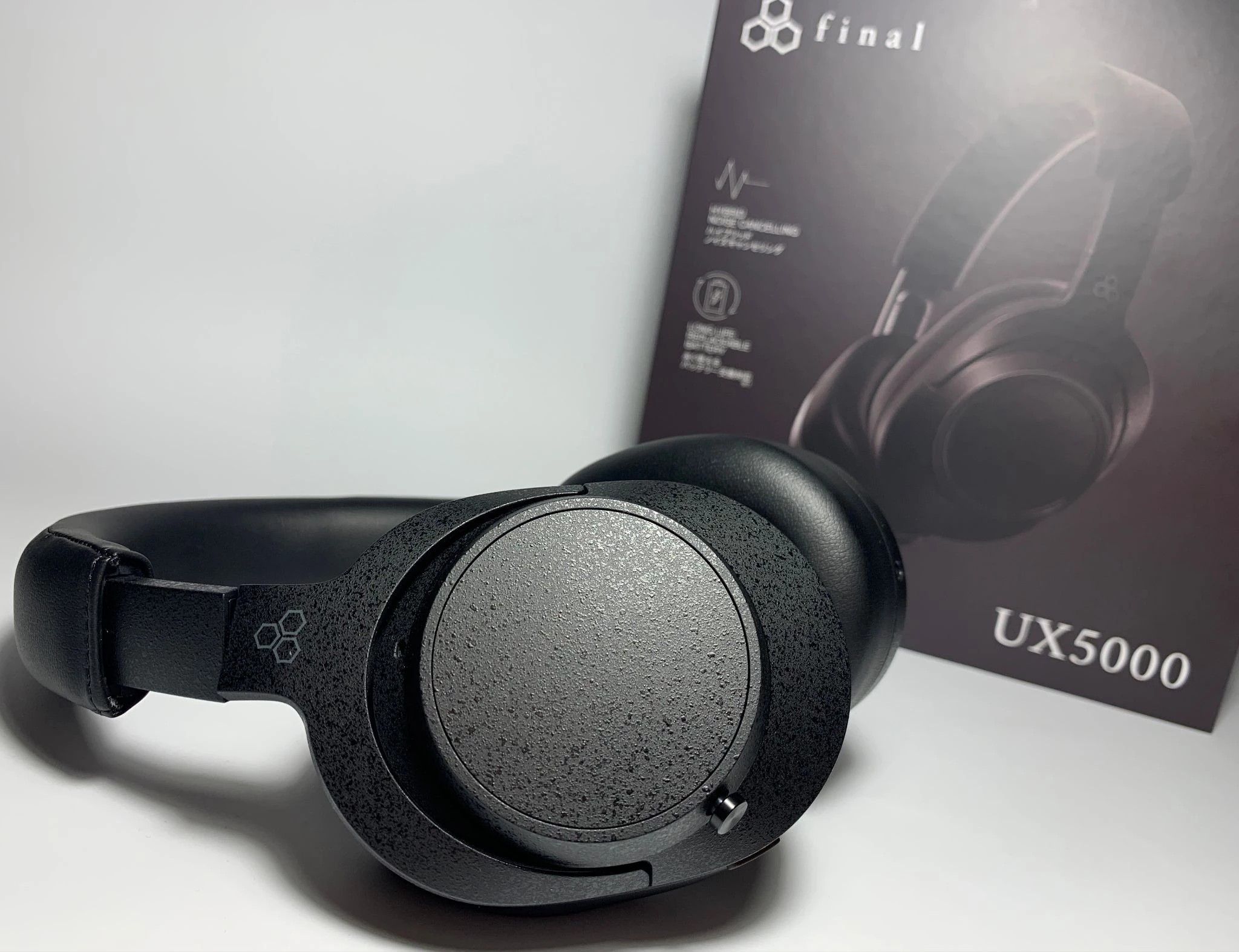 Final Audio UX5000 Review – Japanese Flagship Headphones Tuned for Emotion, Not Analysis