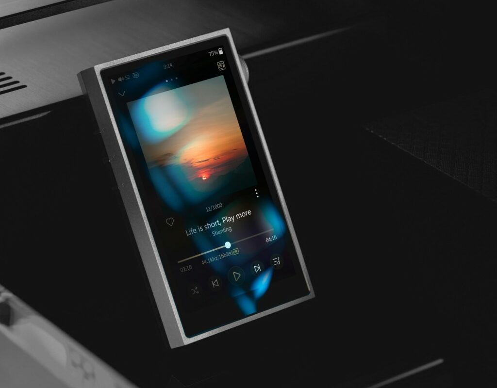 Top 10 Portable Music Players for High-Quality Listening Anywhere 14 Shanling M5 Ultra Review
