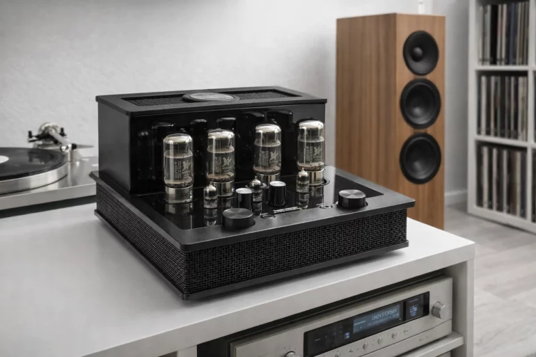 Audio Research I/70 Integrated Tube Amplifier: 2×70W, Modular DAC & Phono Options 12 Audio Research introduces the I/70 integrated tube amplifier with four 6550 tubes, automatic bias control, 2×70 watts of power, optional DAC and MM/MC phono modules, balanced inputs, and headphone output. Priced from $12,000.