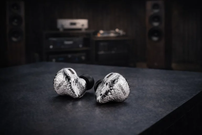 EarAcoustic GENESIS G318s: Dynamic In-Ear Headphones with Dual Magnet Design 2 EarAcoustic’s GENESIS G318s target audiophiles with a single dynamic driver, dual acoustic chambers and balanced connectivity.