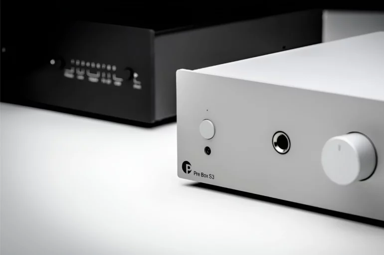 Pro-Ject Pre Box S3: Compact Preamp with HDMI eARC, DAC, Phono & Bluetooth 5 The Pro-Ject Pre Box S3 is a compact hi-fi control center with HDMI eARC, MM phono stage, DAC up to 24-bit/192 kHz, Bluetooth aptX HD, headphone amp and subwoofer output — priced under $600.
