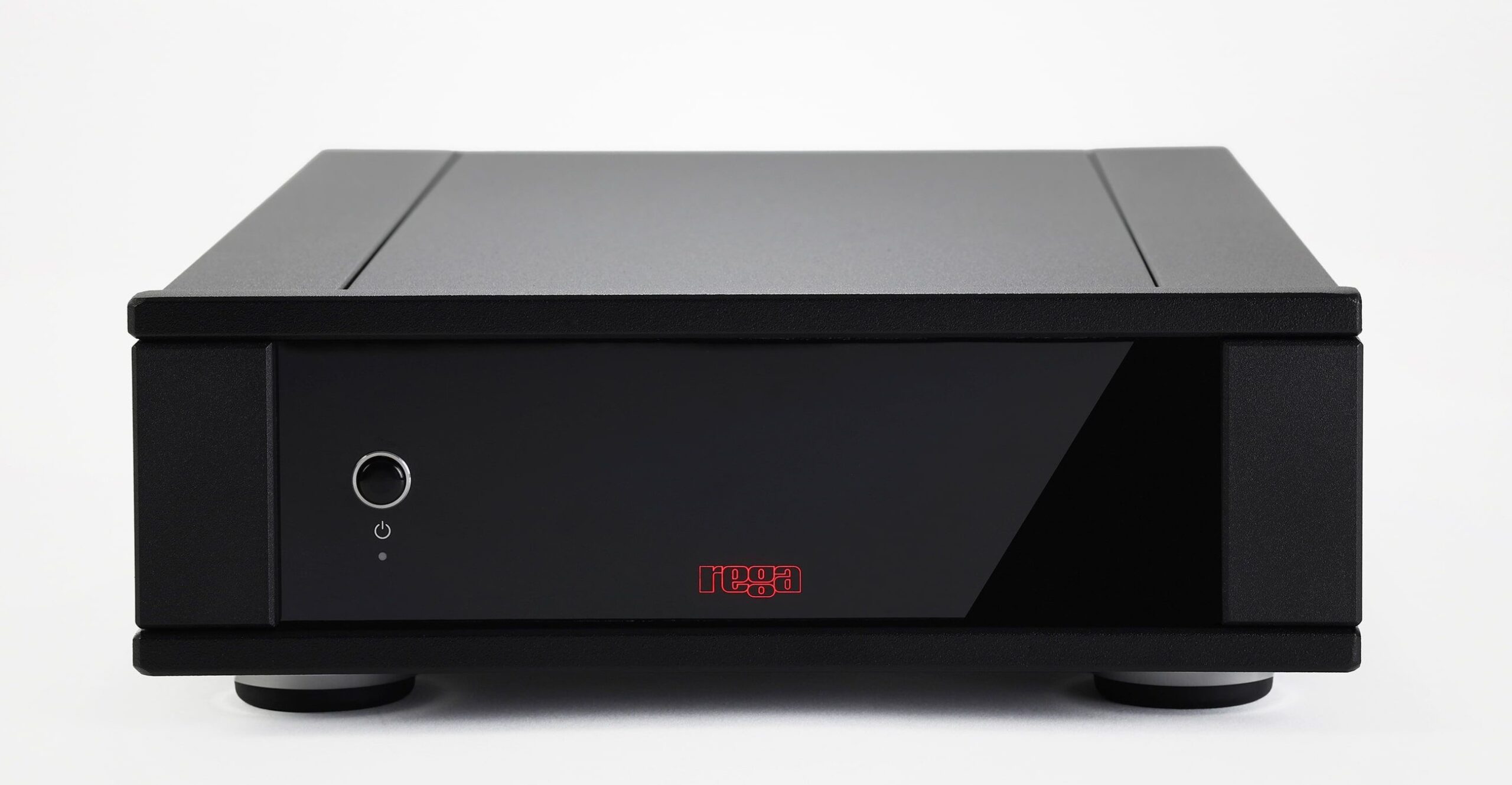 Rega AOS MC: A Focused Phono Stage for Moving-Coil Systems 9 Rega AOS MC moving-coil phono stage in black half-width enclosure