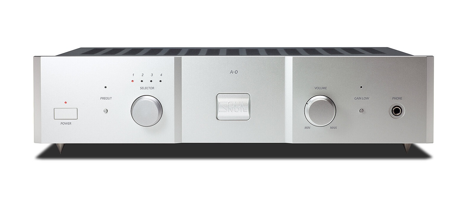 Soulnote A-0 ver.2: A Purist Integrated Amplifier Built Around Restraint 8 Soulnote A-0 ver.2 integrated amplifier front panel