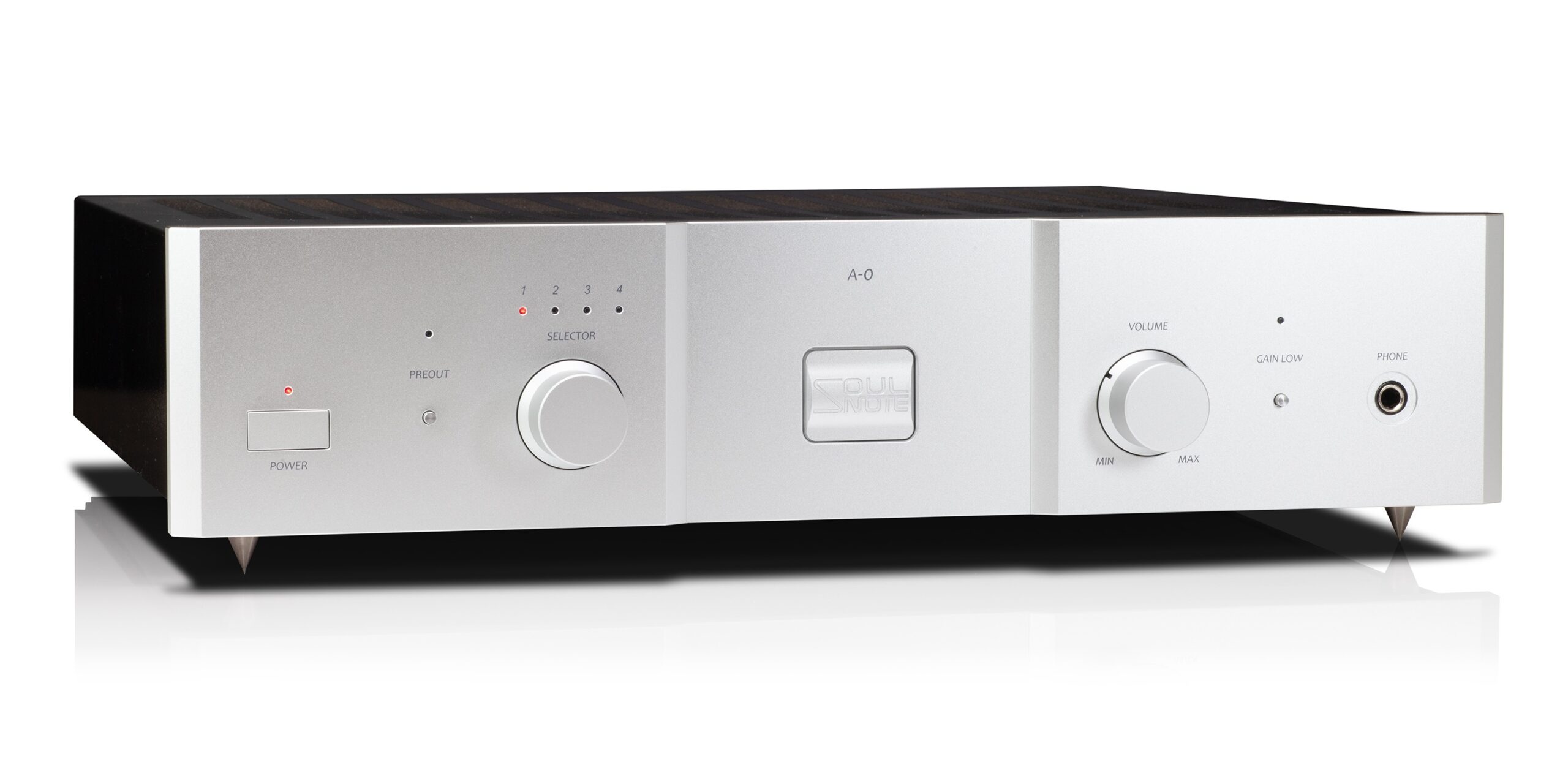 Soulnote A-0 ver.2: A Purist Integrated Amplifier Built Around Restraint 11 Soulnote A-0 ver.2 integrated amplifier front panel