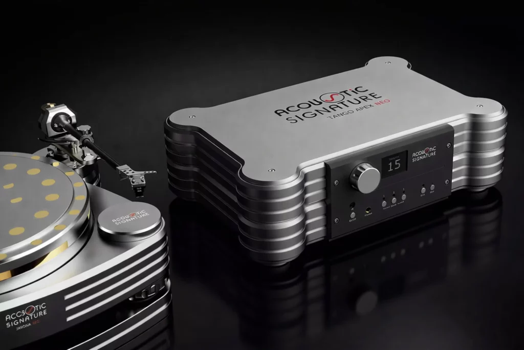 The Acoustic Signature Tango Apex NEO is a flagship dual-mono phono preamplifier featuring balanced XLR inputs, precision RIAA accuracy, ultra-low noise circuitry, and a massive 34 kg chassis—built for the most demanding high-end vinyl systems.