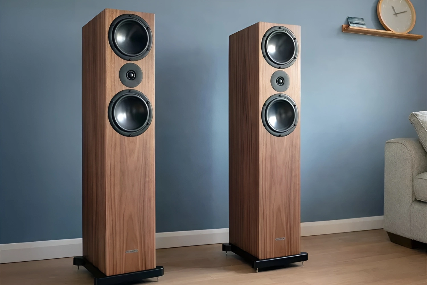 Ophidian SKYE delivers true high-end sound in a slim, elegant design—30Hz bass, SEAS tweeter, and precision-tuned crossover for clean, controlled, room-filling performance.