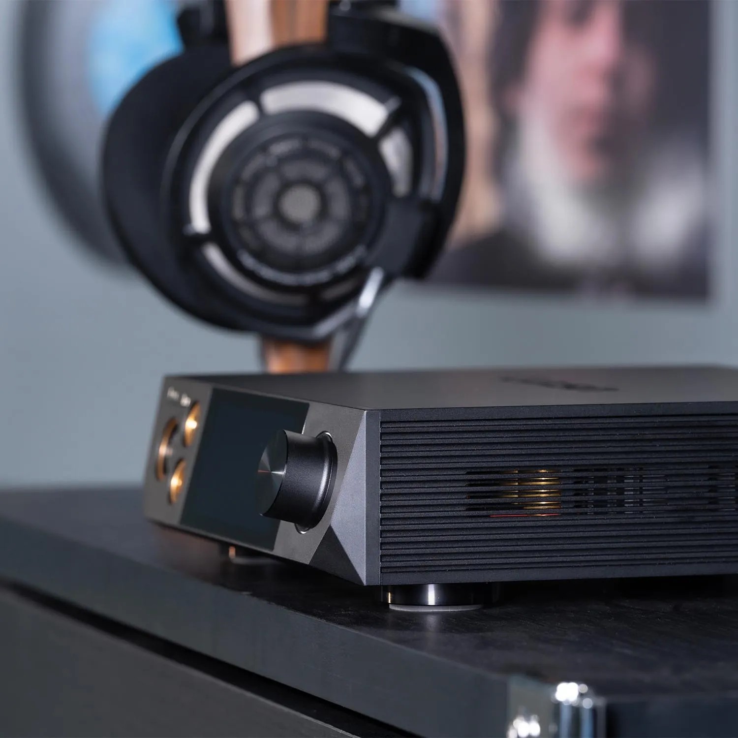 Luxsin X8: A Desktop DAC/Amp Built Around AI-Assisted Personalization 13 Luxsin X8