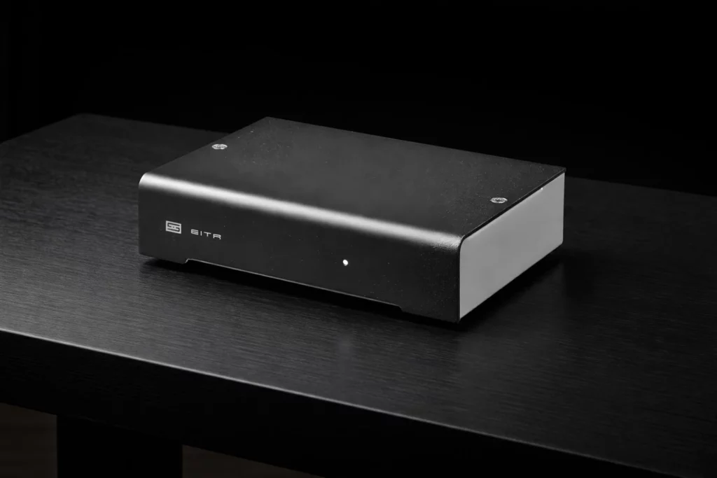 Five DACs Compared: Which One Is Right for Your System? 6 The Schiit Audio Eitr 2 is a compact audiophile USB DDC with Unison USB, low-jitter output, and optional Forkbeard control. Transform any device into a high-quality digital source with AES, coaxial, and optical outputs.