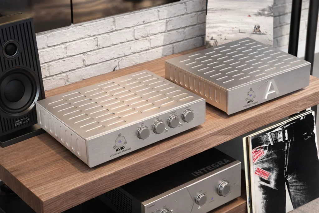 10 Amplifiers Spanning Tube Warmth to Smart Home Powerhouses for Every Audiophile 12 Avid HiFi unveils the Velsonic, a new flagship phono preamp with fully analog dual-mono design, advanced MM/MC adjustability, and refined low-noise circuitry.