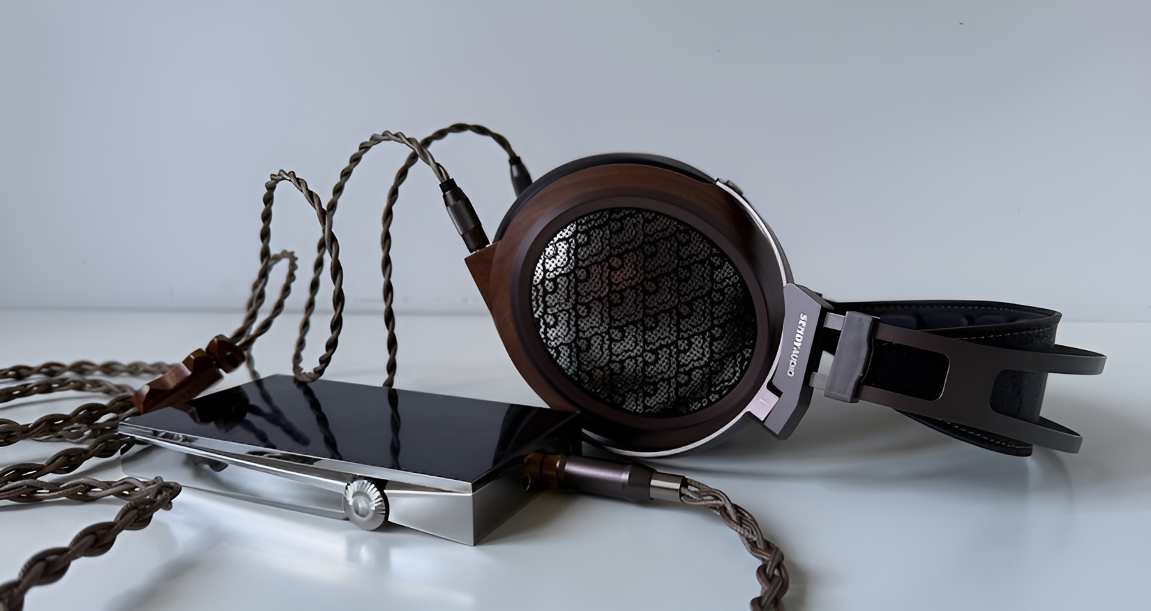 The included balanced cable and generous accessory package make the Egret feel like a premium audiophile product straight out of the box.