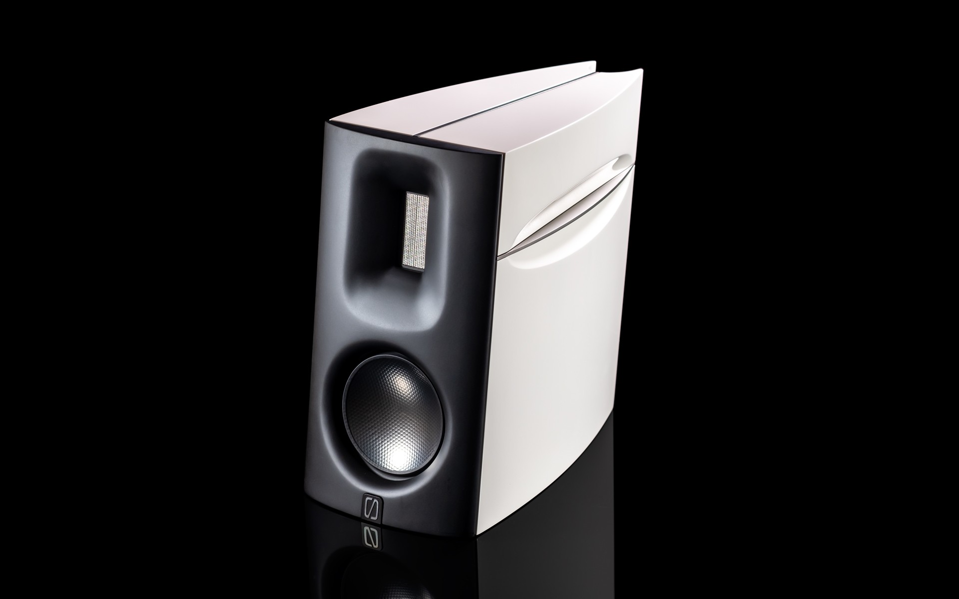 Best Bookshelf Speakers of 2026: Ranked From Affordable to Ultra High-End 8 The Borresen M1 is the world's first to feature a unique midrange/woofer driver with a 3D-printed zirconium frame.
