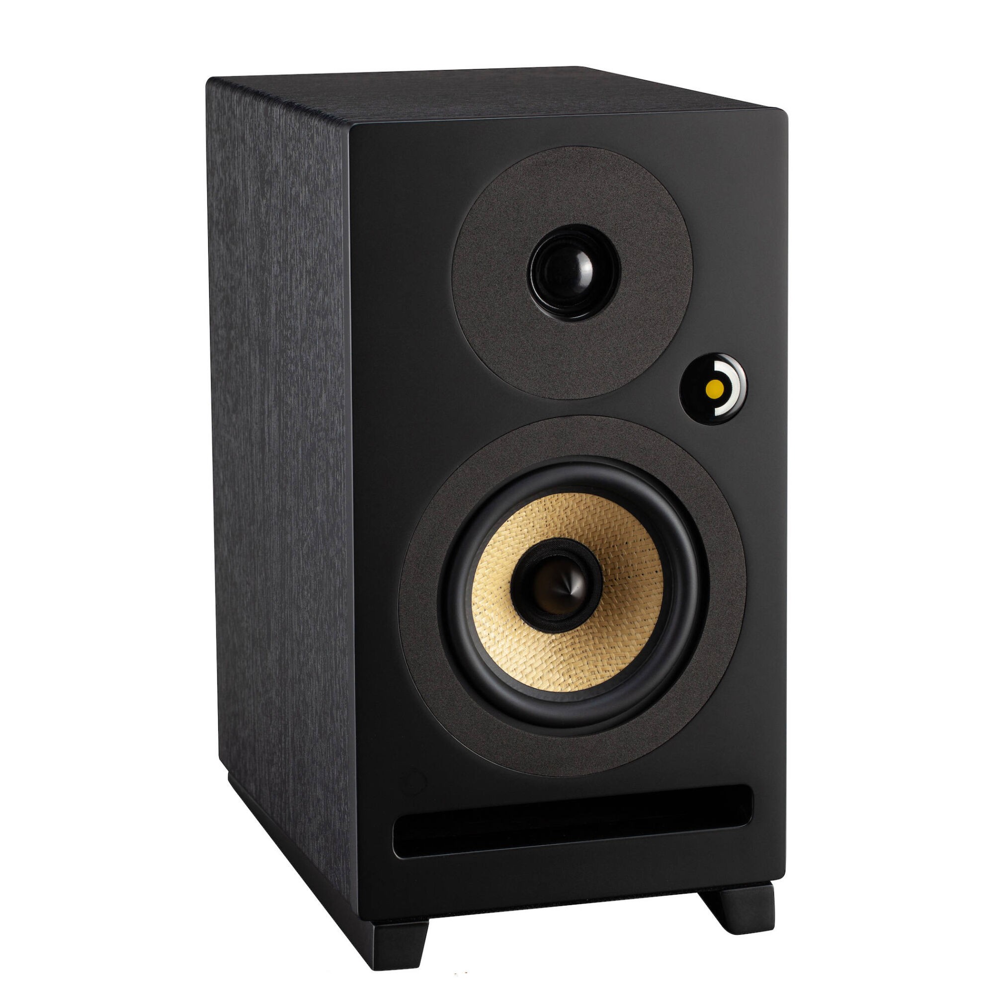 Best Bookshelf Speakers of 2026: Ranked From Affordable to Ultra High-End 13 The Davis Acoustics Krypton 3 V2 speakers are the only entry-level model in the series, combining most of the company's innovations in a compact package.