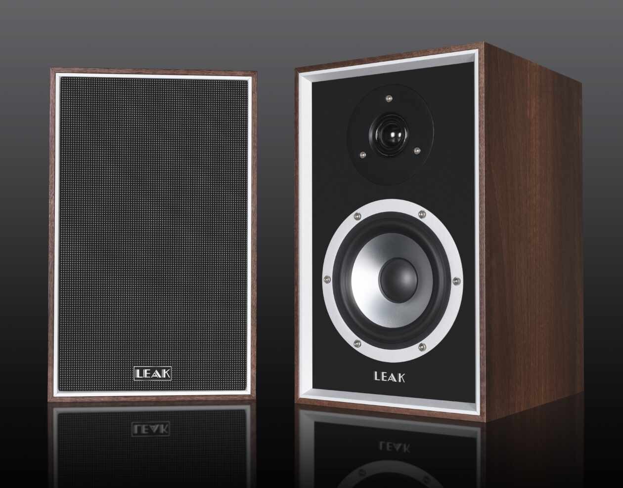 Best Bookshelf Speakers of 2026: Ranked From Affordable to Ultra High-End 15 The iconic Leak Sandwich loudspeakers (the first model was released in 1961, when the company developed a speaker cone with a multi-layer structure of various materials to increase rigidity and reduce distortion) have made a triumphant return