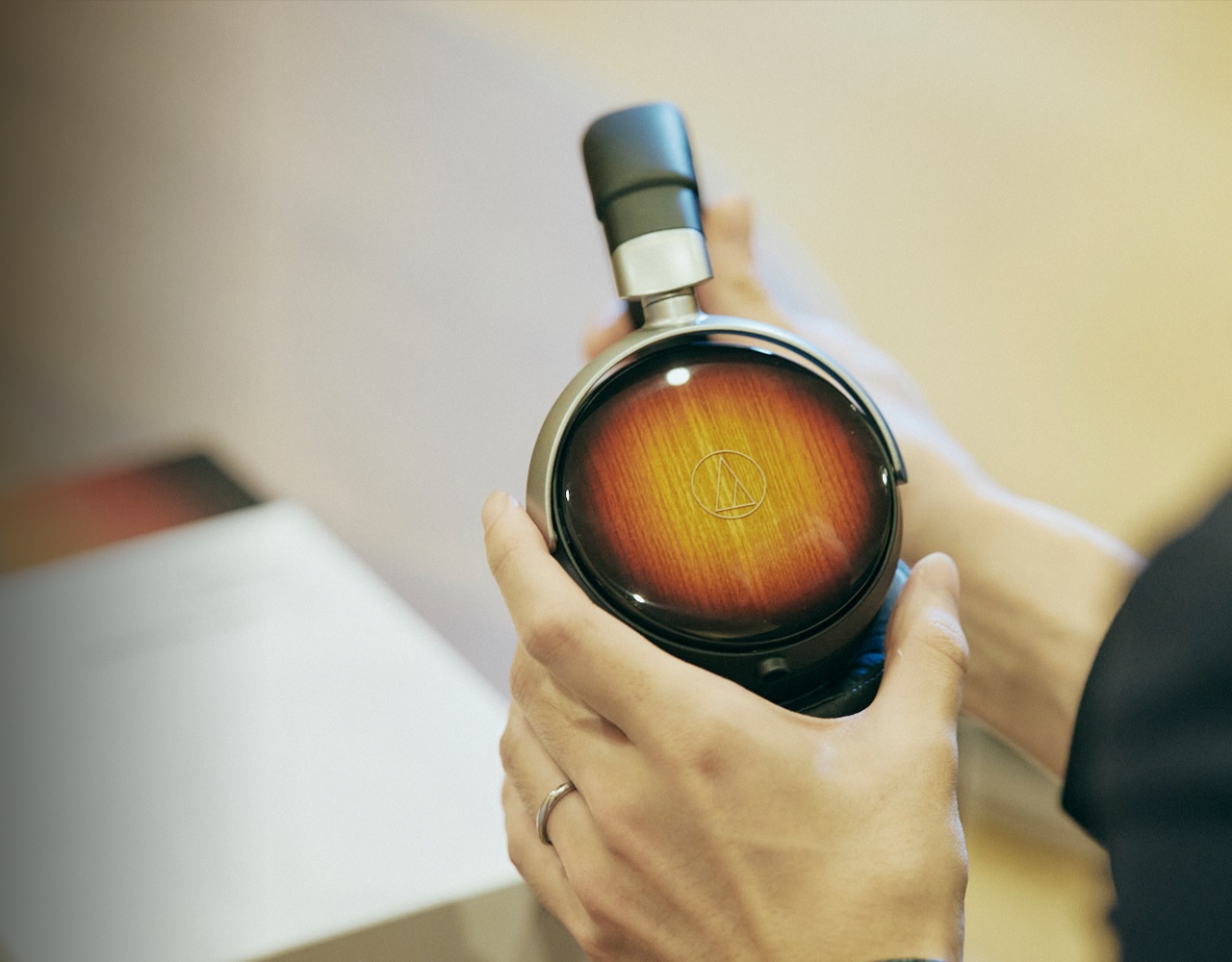 Audio-Technica ATH-WP900SE: Limited-Edition Wooden Headphones Inspired by Japanese Guitars 3 20260611121801 2026 06 11 Audio TechnicaATH