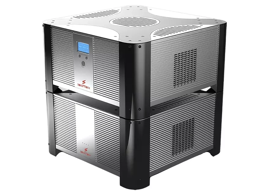 IsoTek V5 Genesis and V5 Super Titan: A Purpose-Built Power Partnership 9 IsoTek V5 Genesis mains generator and V5 Super Titan power conditioner in matching enclosures