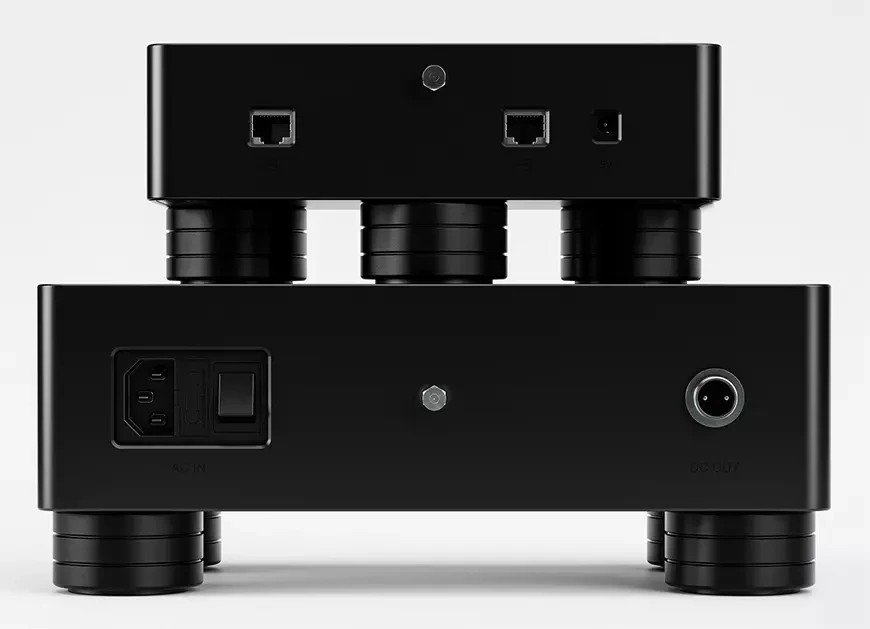 Can a Network Switch Improve Sound Quality? Reiki Audio Thinks So 10 Reiki Audio presented SuperHub and OpticalBridge X in Vienna