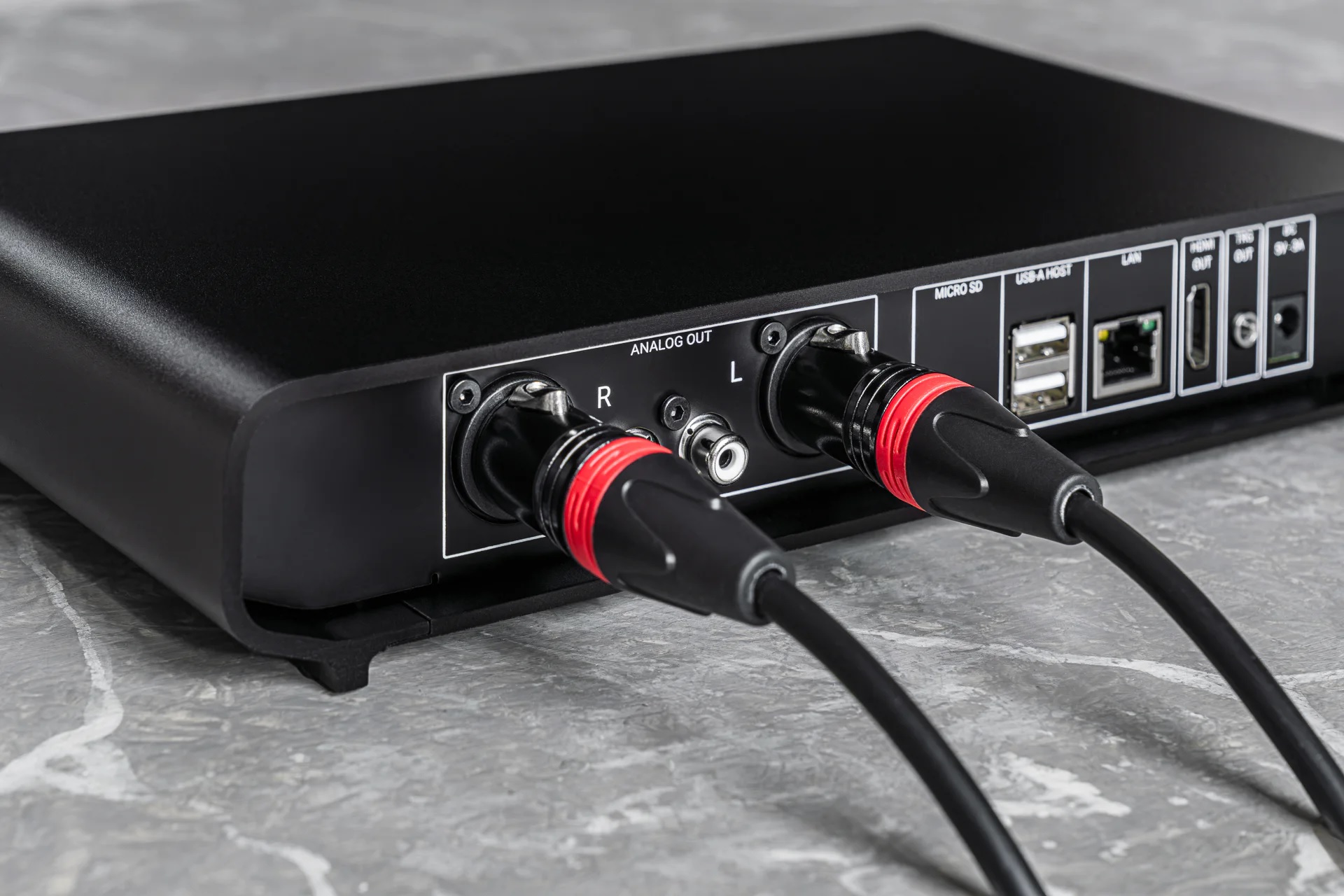 Volumio Primo V3 streaming DAC in a compact hi-fi chassis