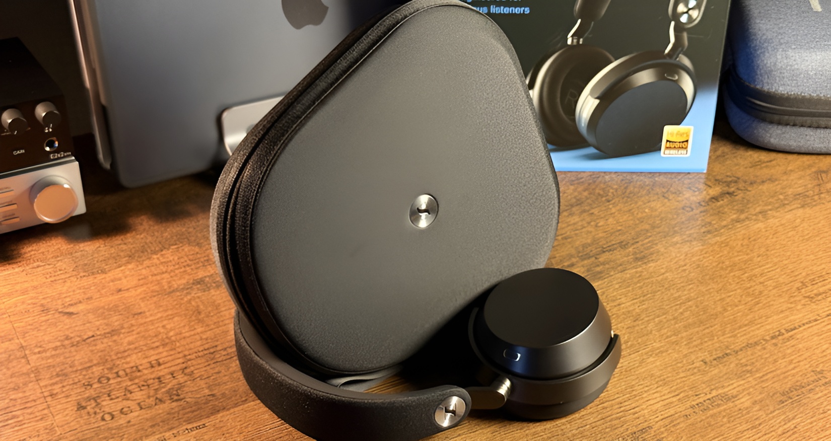 Sennheiser MOMENTUM 5 Wireless Review: Worth the Hype? 10 The Sennheiser MOMENTUM 5 Wireless is designed for cable-free listening within Sennheiser's premium headphone range.