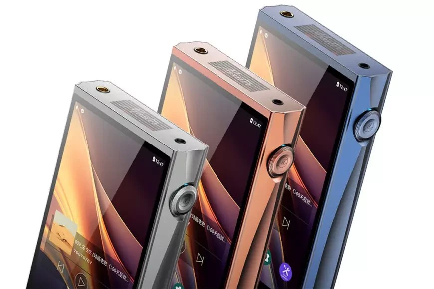Shanling M7T Master Updates the M7T With a Revised Audio Path 11 The Shanling M7 T Master player is capable of playing PCM files up to 32-bit/768 kHz and DSD files up to DSD1024. Its 7,000 mAh battery provides up to 14.5 hours of playtime via the 3.5 mm jack and up to 12.5 hours via a balanced connection