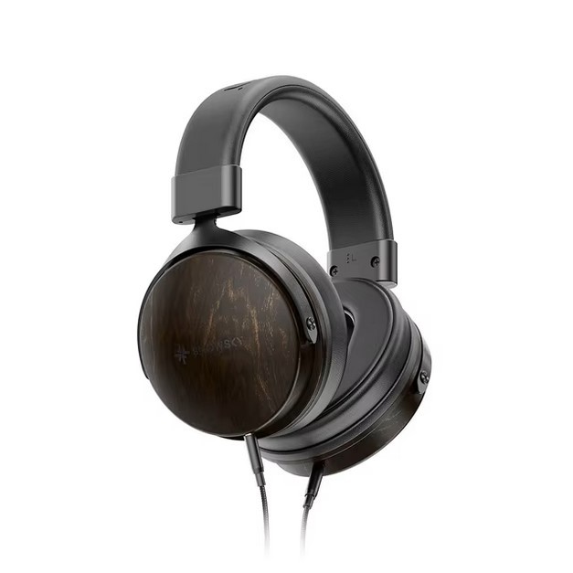 FiiO Snowsky NATURE Brings Closed-Back Design to Full-Size Wired Headphones 8 The FiiO Snowsky NATURE features closed-back earcups, 50mm dynamic drivers and detachable dual-entry cabling.