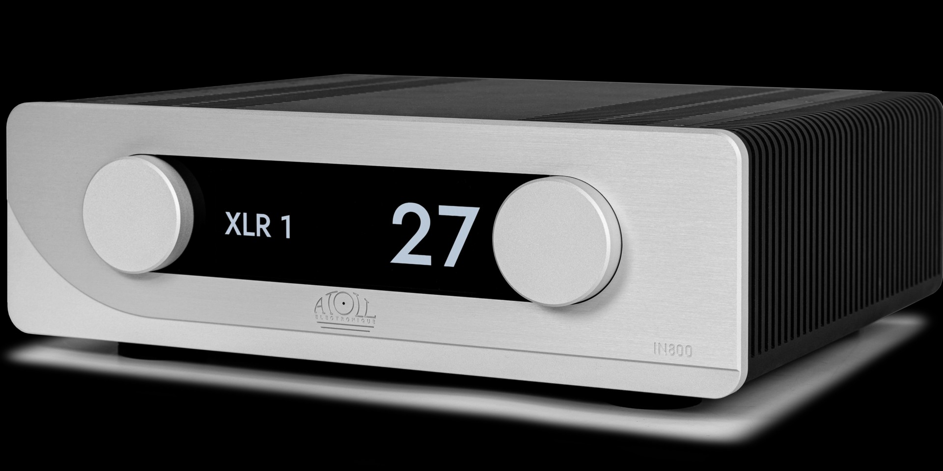 Atoll IN800 Evolution Leads the Brand’s Integrated Amplifier Range 8 The amplifier weighs 27 kilograms, measures 443 x 440 x 147 millimeters, and features a 12-millimeter-thick brushed aluminum front and a steel chassis made of 2-millimeter-thick panels.