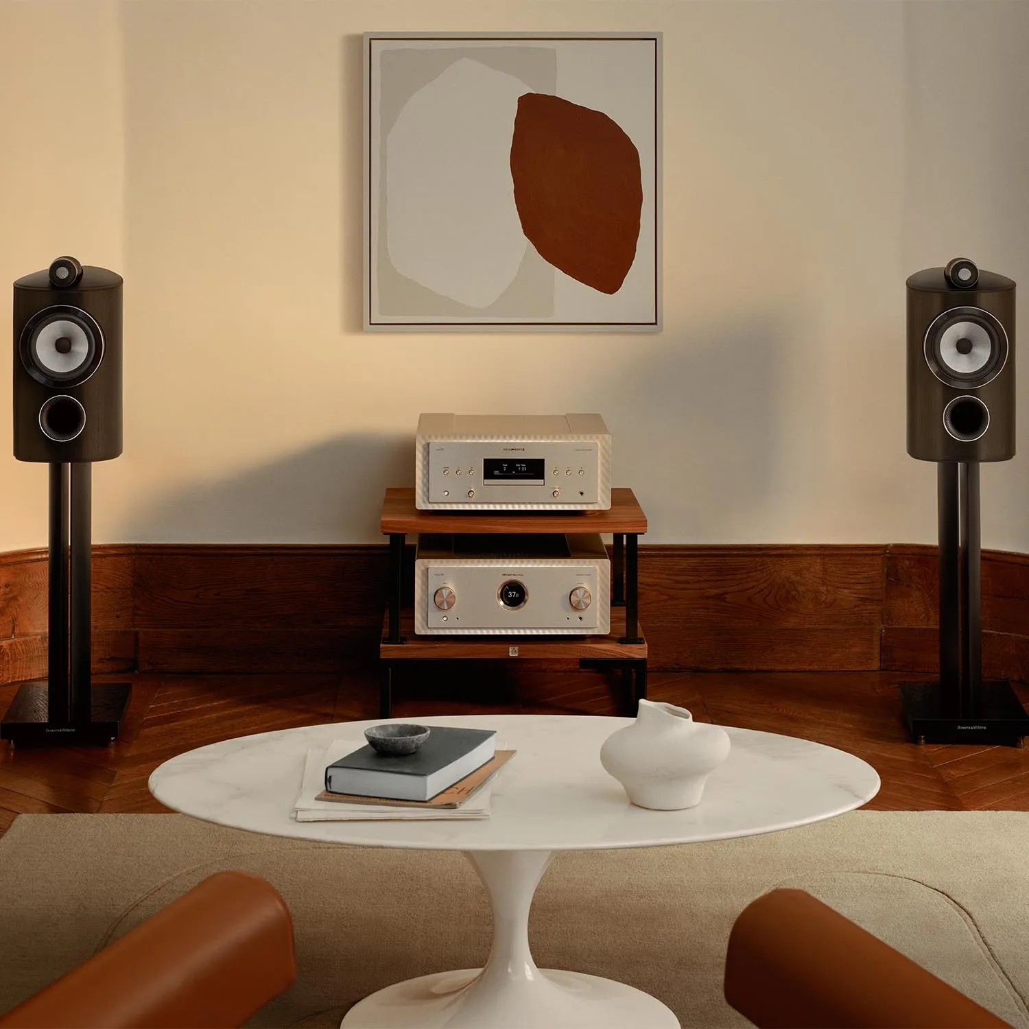 Bowers & Wilkins 805 D5 Distills 800 Series Technology Into a Compact Speaker 10 It delivers true 800 Series technology in a format that's perfect for smaller listening rooms and serious stereo setups.