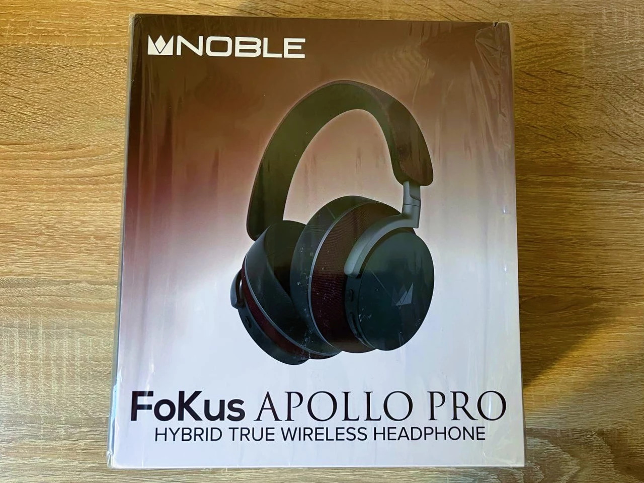 Noble FoKus Apollo Pro Review: Hybrid Ambition Goes Wireless 3 Noble FoKus Apollo Pro closed-back wireless hybrid headphones