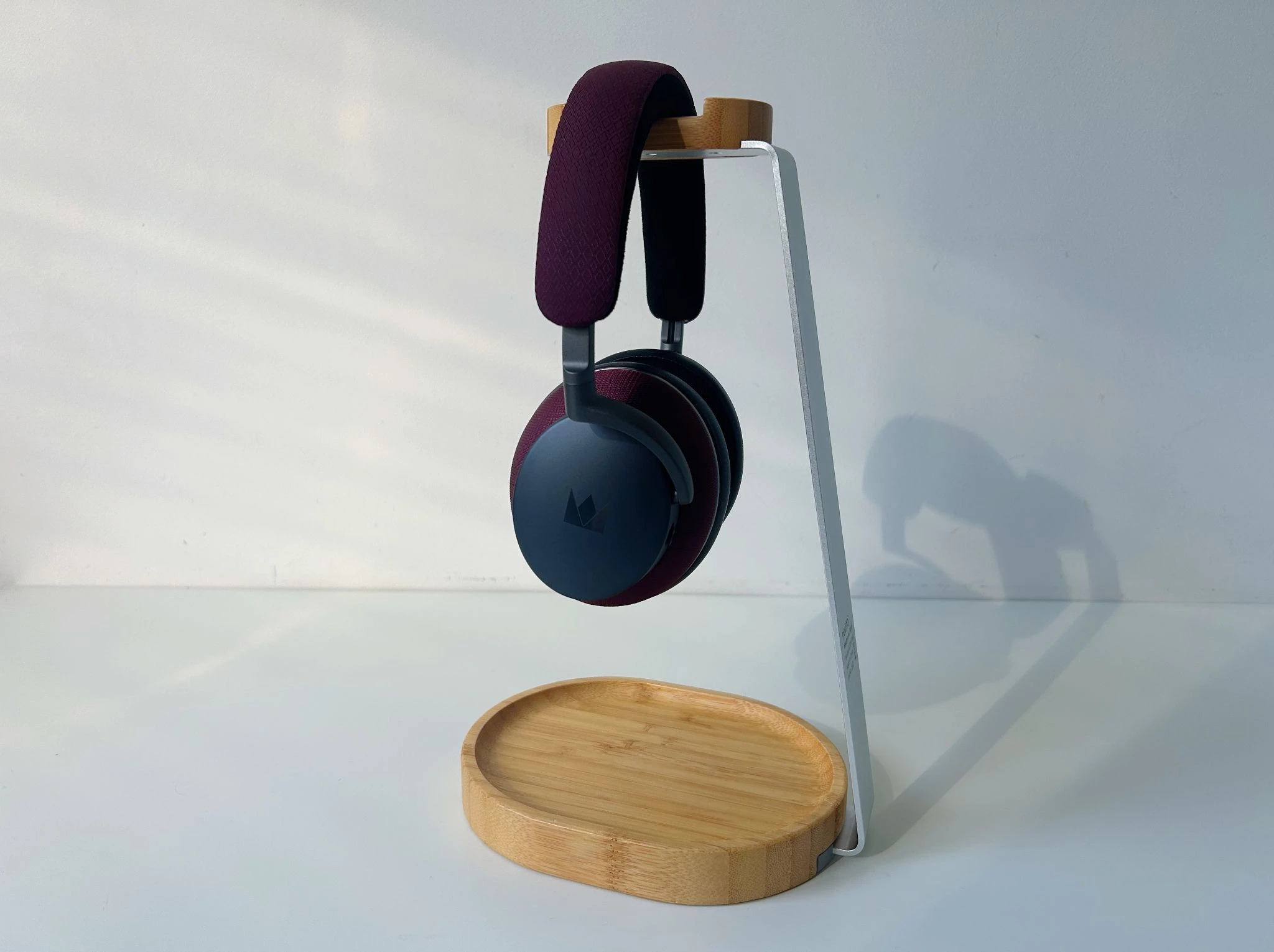 Noble FoKus Apollo Pro Review: Hybrid Ambition Goes Wireless 5 Noble FoKus Apollo Pro closed-back wireless hybrid headphones